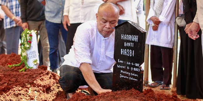 Mak Edwin Wants Permission to Pray, Words that His Late Mother Liked During Her Lifetime