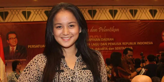 Makan 7 Kali Sehari, Juwita Bahar Susah Diet