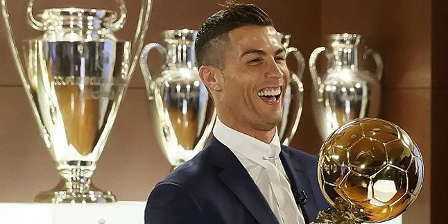 Makan Masakan Jepang, Cristiano Ronaldo Dinner Bareng Pacar Baru