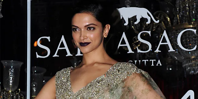 Make Up Terlalu Tebal - Baju Aneh, Deepika Padukone Gagal Cantik