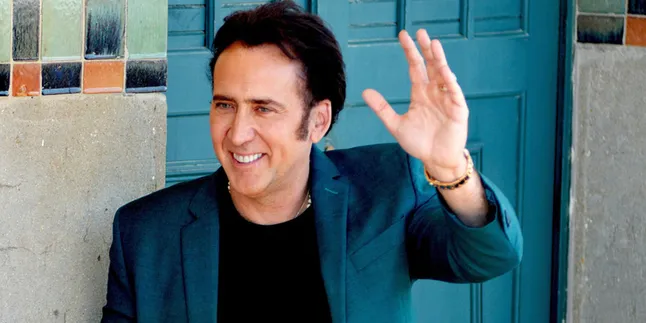 Makin Berumur, Akhirnya Nicolas Cage Menyerah Pada Uban Makin Berumur, Akhirnya Nicolas Cage Menyerah Pada Uban