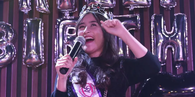 Makin Dekat, Prilly Beri Hadiah Spesial Buat Ibu Tiri Rassya