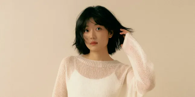 Makin Dewasa dan Berkarakter, Sun Qian Curi Perhatian di Sampul Madame Figaro Edisi Januari