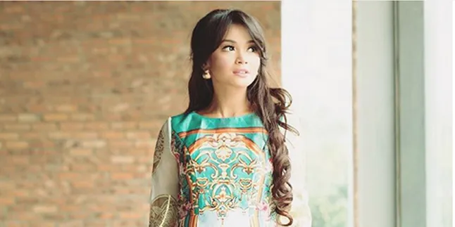 Makin Jago Gendong Bayi, Sheza Idris Siap Nikah Tahun Ini