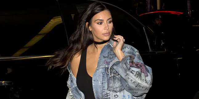 Makin Langsing & Seksi, Kim Kardashian Pamer Abs Killer