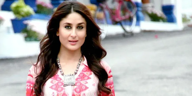 Makin Langsing, Kareena Kapoor Stunning dan Pede Pamer Cleavage
