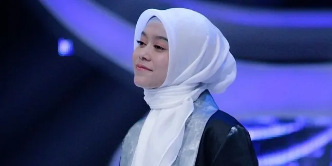Makin Mantap Berhijab, Lesti Hapus Foto Lama di Instagram