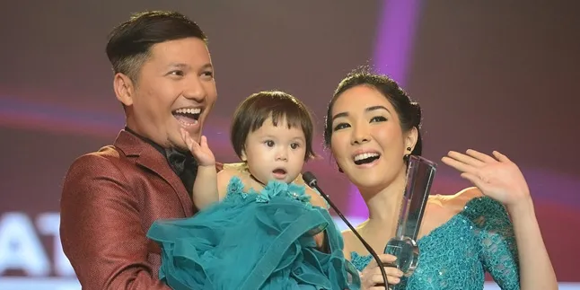 Makin Terkenal, Baby Gempi Kalahkan Pamor Orangtuanya