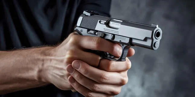 Makna Arti Mimpi Punya Pistol: Tafsir Lengkap dan Penjelasan Mendalam