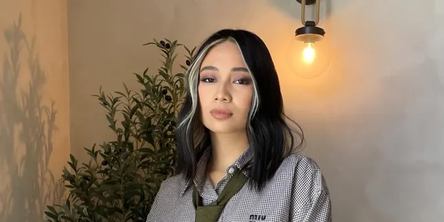 Makna Lagu Autumn NIKI, Tentang Cinta yang Hilang Kehangatannya