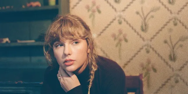 The Meaning and Significance of the Song Dorothea by Taylor Swift, About Longing for an Old Friend