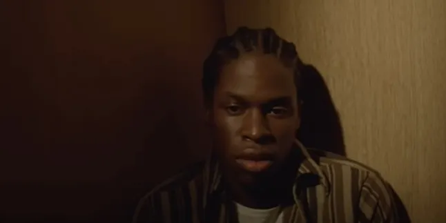 The Meaning of the Song Hold Me Down - Daniel Caesar, Loved and Abandoned at the Same Time