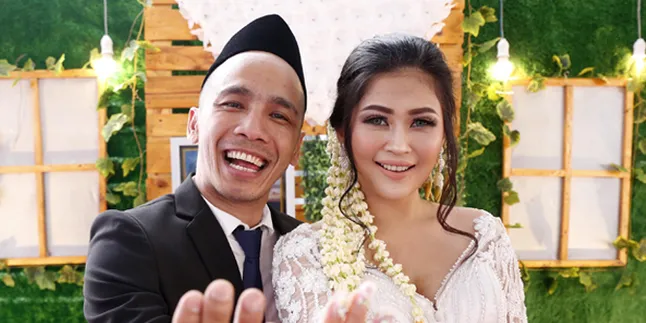 Makna Mas Kawin Perhiasan 15 Gram Pada Pernikahan Ovi Sovianti