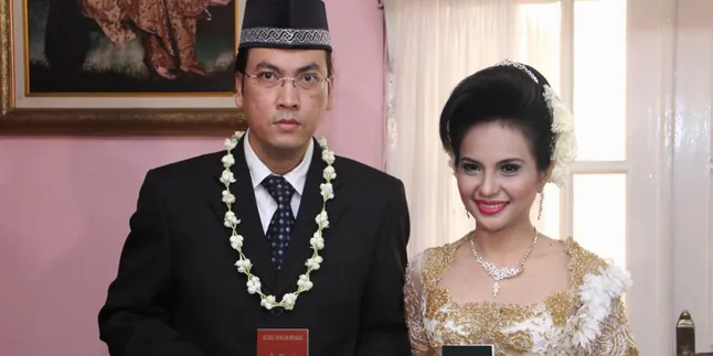 Malam Pertama Pernikahan, Apa Yang Dilakukan Melvy Noviza? Malam Pertama Pernikahan, Apa Yang Dilakukan Melvy Noviza?