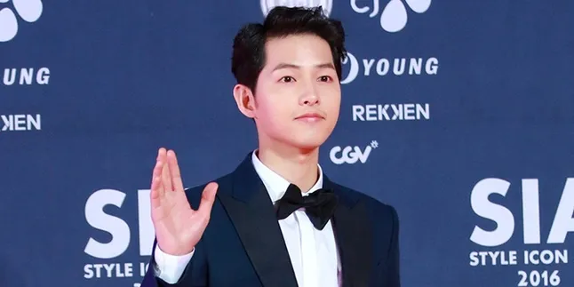 MAMA 2017 Jadi Event Pertama Song Joong Ki Setelah Menikah