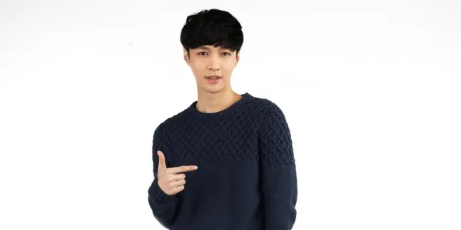 Mampir di China, Teaser Lay EXO Gangguan Sinyal Mampir di China, Teaser Lay EXO Gangguan Sinyal