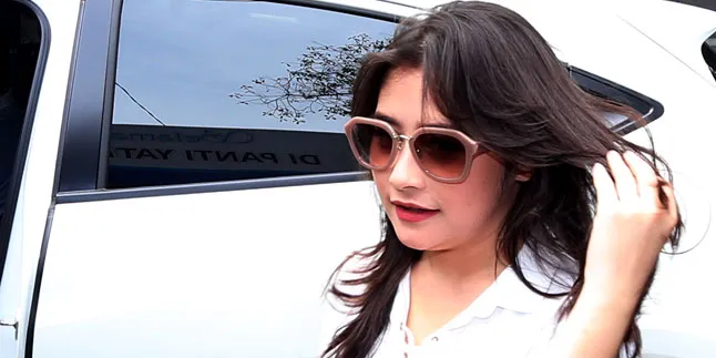 Mampir ke Rumah Rassya, Prilly Latuconsina: Mamanya Baik Banget Mampir ke Rumah Rassya, Prilly Latuconsina: Mamanya Baik Banget
