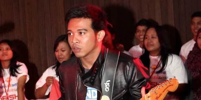 Manajer Geisha Benarkan Gitarisnya Ditangkap Polisi Manajer Geisha Benarkan Gitarisnya Ditangkap Polisi