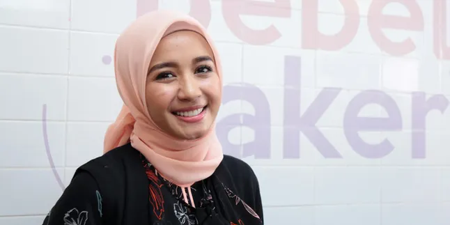 Manisnya, Laudya Cynthia Bella Suapi Aleesya Dengan Tangan