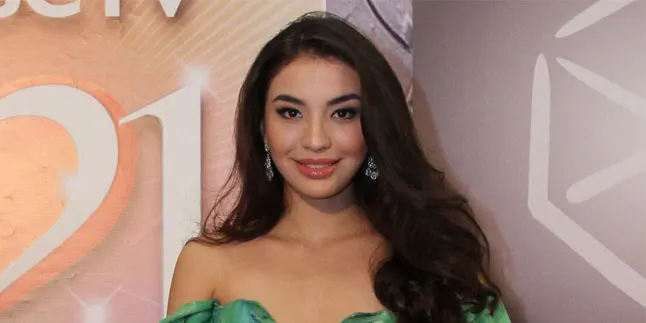 Manohara Belum Targetkan Akhiri Masa Janda Manohara Belum Targetkan Akhiri Masa Janda
