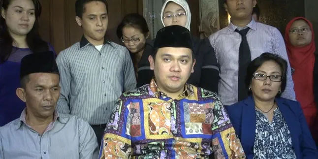 Mantan Istri Minta Farhat Abbas Akui Anak Secara Tertulis