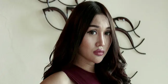 Mantan Rekan Kerja Lucinta Luna: Semua Serba Operasi, Dari Ujung Kaki Sampai Rambut