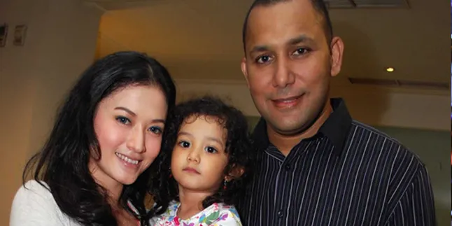 Mantap Bercerai, Lyra Virna Masih Tinggal Dengan Eric Scada