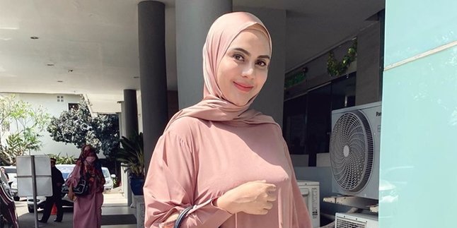 Great Wearing Hijab, Anggita Sari Was Afraid of Being Mocked by Netizens