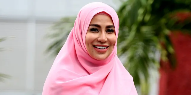 Mantap Berhijab, Cinta Penelope Siap Kehilangan Pekerjaan