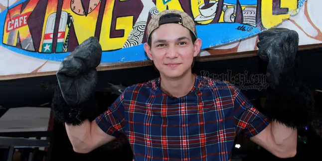 Marcell Darwin Sempatkan Sepak Bola Seminggu Sekali