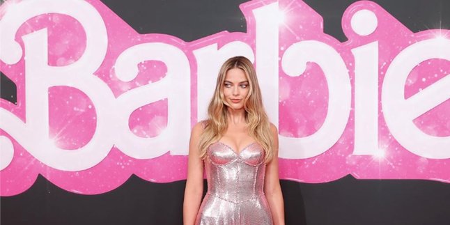 Margot Robbie Will Produce a Live Action Film Adaptation of The Sims Game!