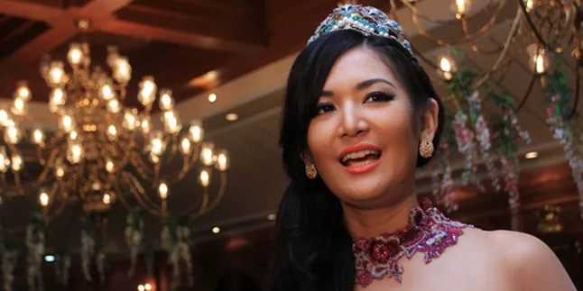 Maria Selena Siap Lepas Mahkota Maria Selena Siap Lepas Mahkota