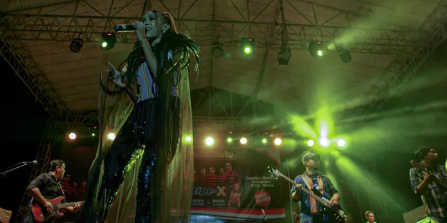 Maria Vitoria Sukses Gebrak Panggung Konser Musik Kefamenanu 2019