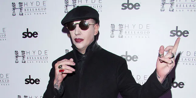 Marilyn Manson Suka Main-Main Dengan Kalkun? Marilyn Manson Suka Main-Main Dengan Kalkun?