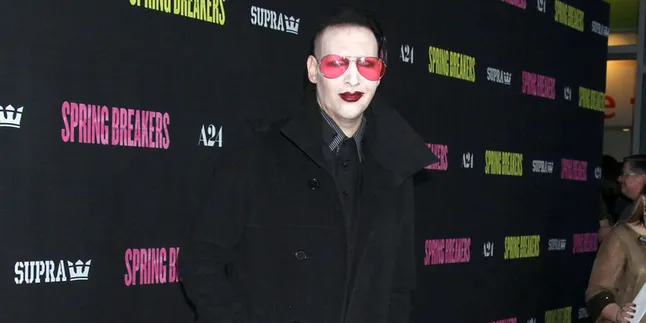 Marilyn Manson Tetap Terlihat Seram di 'SONS OF ANARCHY'