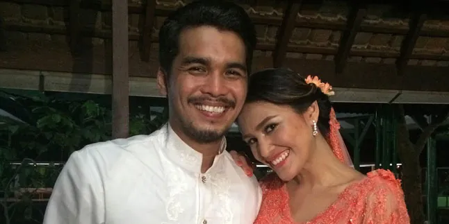Mario Irwinsyah dan Ratu Anandita Bulan Madu Sambil Kerja
