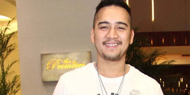 Mario Lawalata Bisnis Online Barang Bekas Seleb