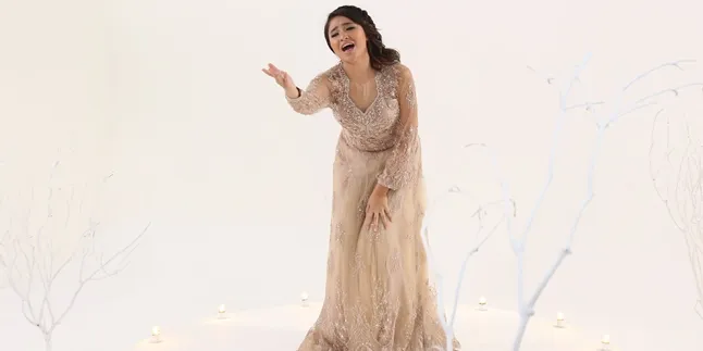 Marshanda Berkumpul Dengan Mama, Papa Tiri & Adiknya di Jepang