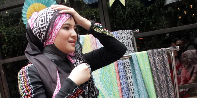 Marshanda Dari Curhat, Puisi Hingga Dipasung Marshanda Dari Curhat, Puisi Hingga Dipasung