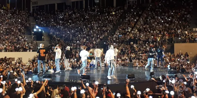 Masalah Kesehatan, S.Coups & Jeonghan Sempat Absen di Tengah Konser Seventeen Jakarta