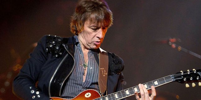 Masalah Uang Pemicu Pemecatan Richie Sambora?