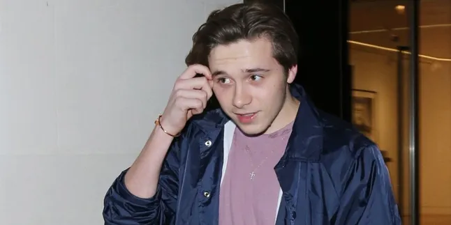 Masih 17 Tahun, Brooklyn Beckham Sudah Jadi Fotografer Burberry