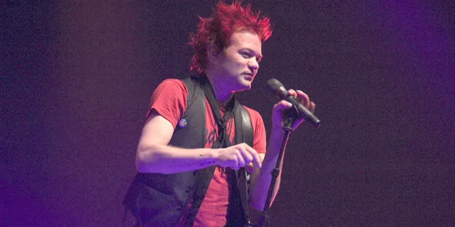 Masih Belajar Jalan, Apa Yang Sedang Didambakan Vokalis Sum 41?