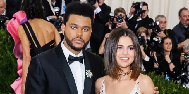 Masih Berpacaran, Selena Gomez Hamil Anak The Weeknd?