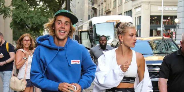 Masih Dikaitkan dengan Selena Gomez, Justin Bieber Marahi Fans