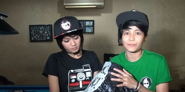 Masih Eksis di Tahun Ke-6, Ini Doa Ahmad Dhani Untuk The Virgin Masih Eksis di Tahun Ke-6, Ini Doa Ahmad Dhani Untuk The Virgin