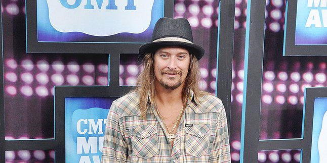 Masih Hangat, 'First Kiss' Kid Rock Istimewa Banget