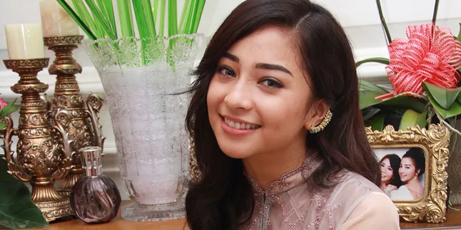 Masih Menjual, Nikita Willy Teruskan Nyanyi