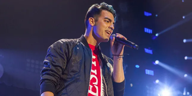 Masih Sayang Gigi Hadid, Joe Jonas Putus Dari Jessica Serfaty