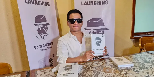 Master Firasat Wirang Birawa Sebut Ada Artis Terkenal Inisial 'RI' yang Terlibat Perselingkuhan di Tahun 2024 Master Firasat Wirang Birawa Sebut Ada Artis Terkenal Inisial 'RI' yang Terlibat Perselingkuhan di Tahun 2024